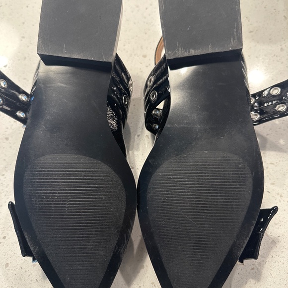 Steve Madden Graya Buckle flats sz 7.5 Worn Once! - Picture 3 of 5